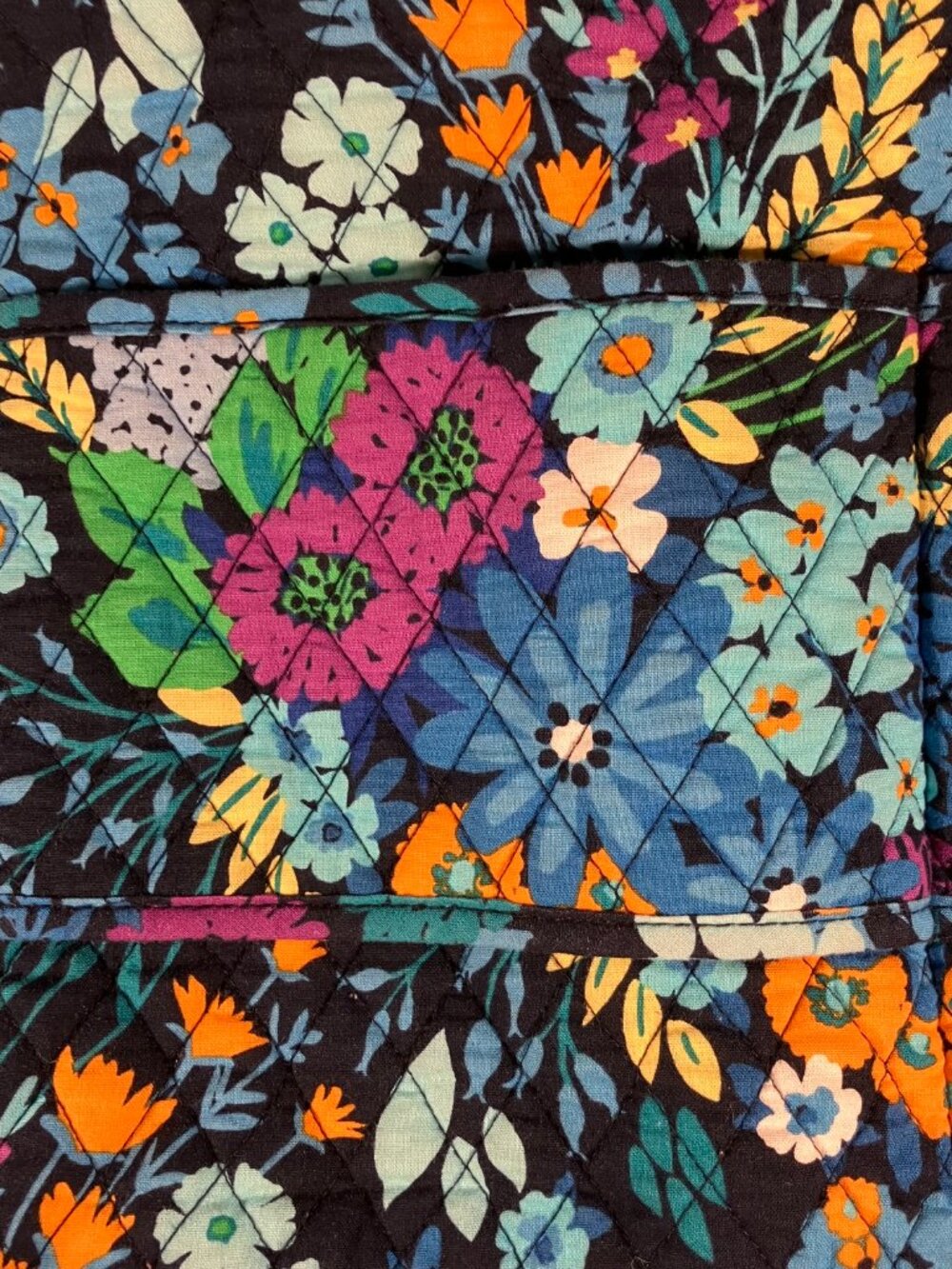 Vera Bradley Floral Weekender - Picture 6 of 10